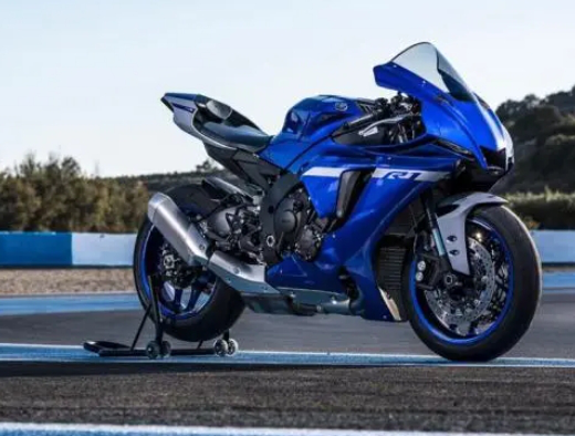 ยามาฮ่าปล่อย 2025 R1 และ R1M พร้อมสปอยเลอร์คาร์บอนไฟเบอร์อัพเกรดโช้คอัพและเบรก